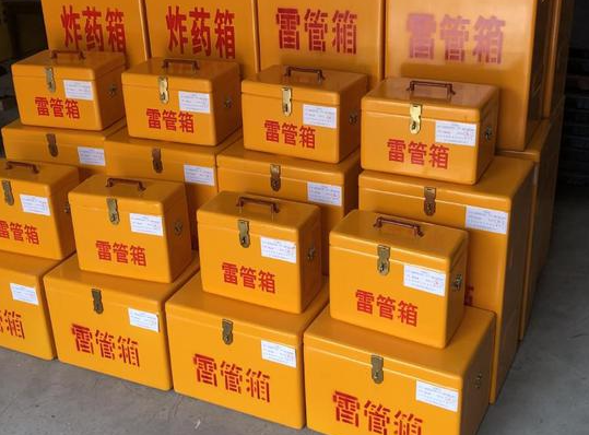 云溪玻璃钢雷管箱的使用寿命一般是多少？